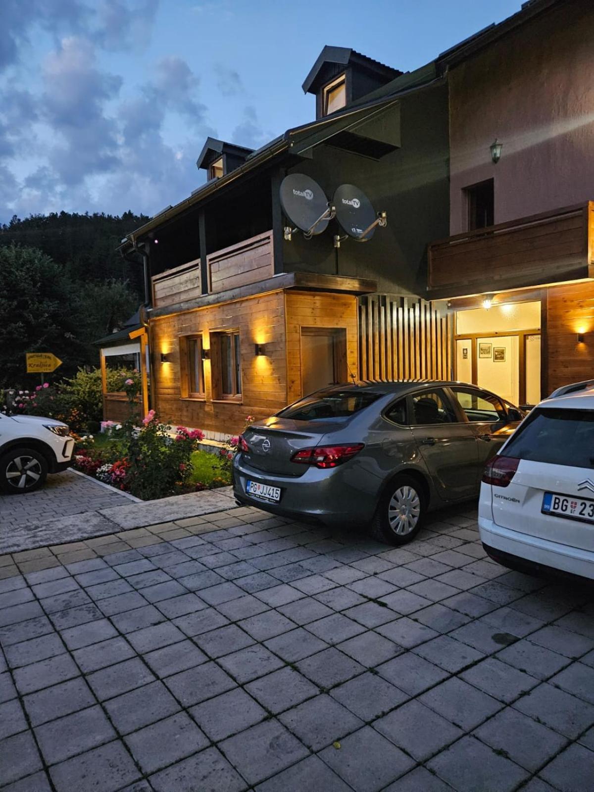 Guesthouse Sandra Kolašin Exteriör bild